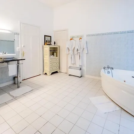 Hotel Joly