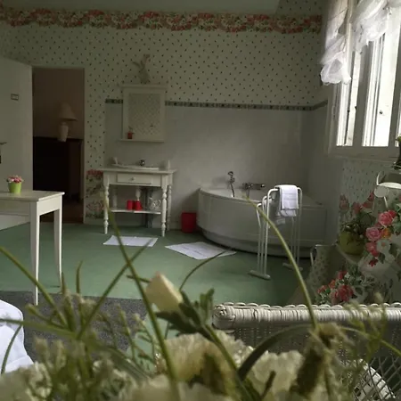 Joly 2* Armentières